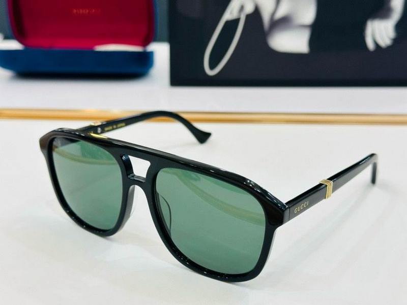 Gucci Sunglasses 836